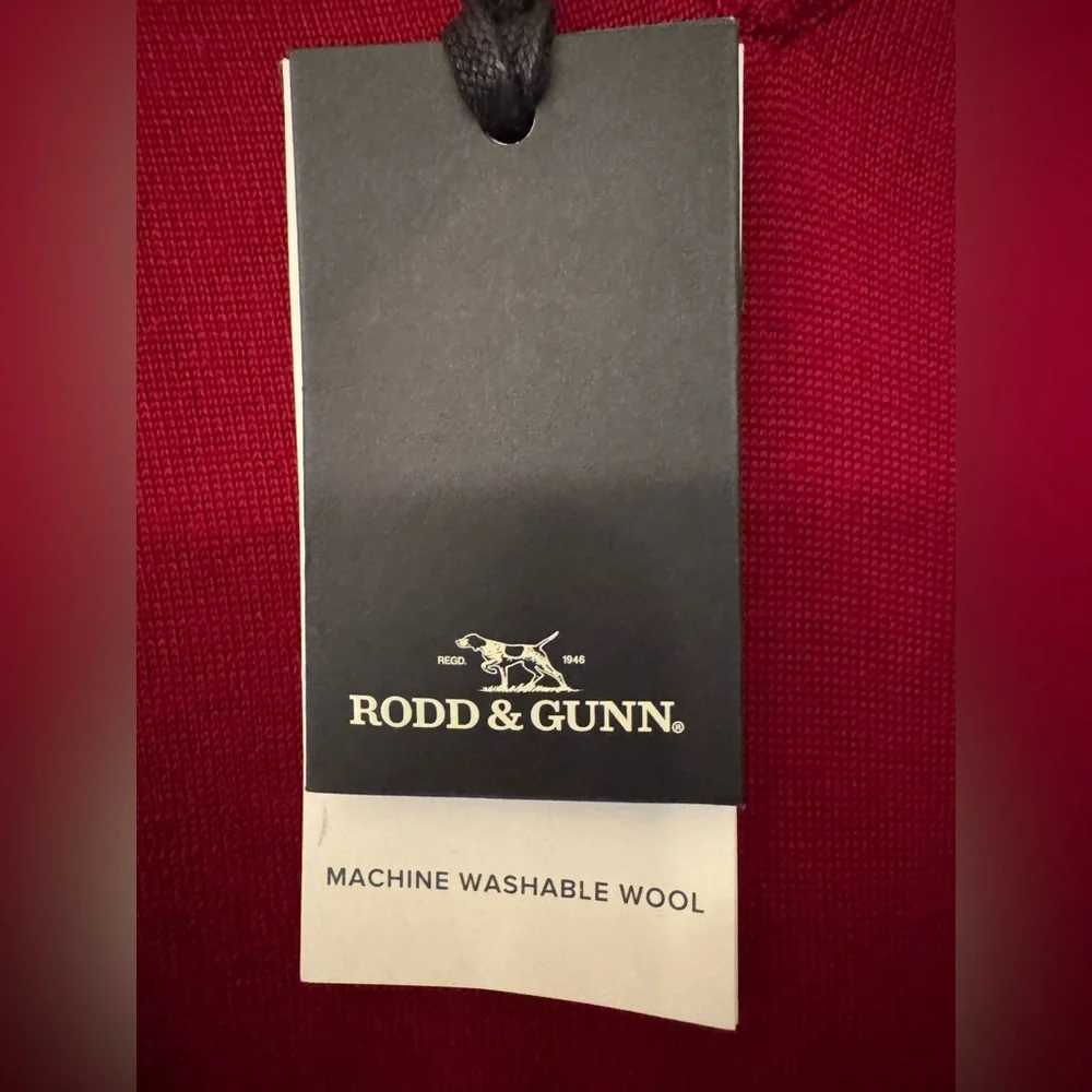 Rodd & Gunn Men’s Red 100% Extra Fine Merino Wool V-Neck Sweater Large